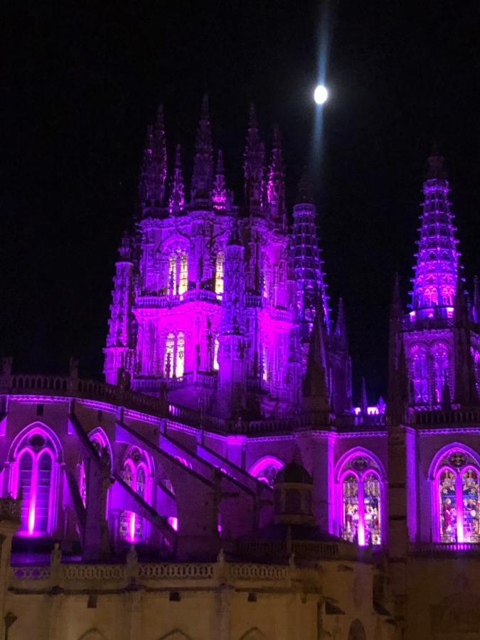 Una MIRADA A LA CATEDRAL-Apartamentos Burgos Catedral Exterior foto